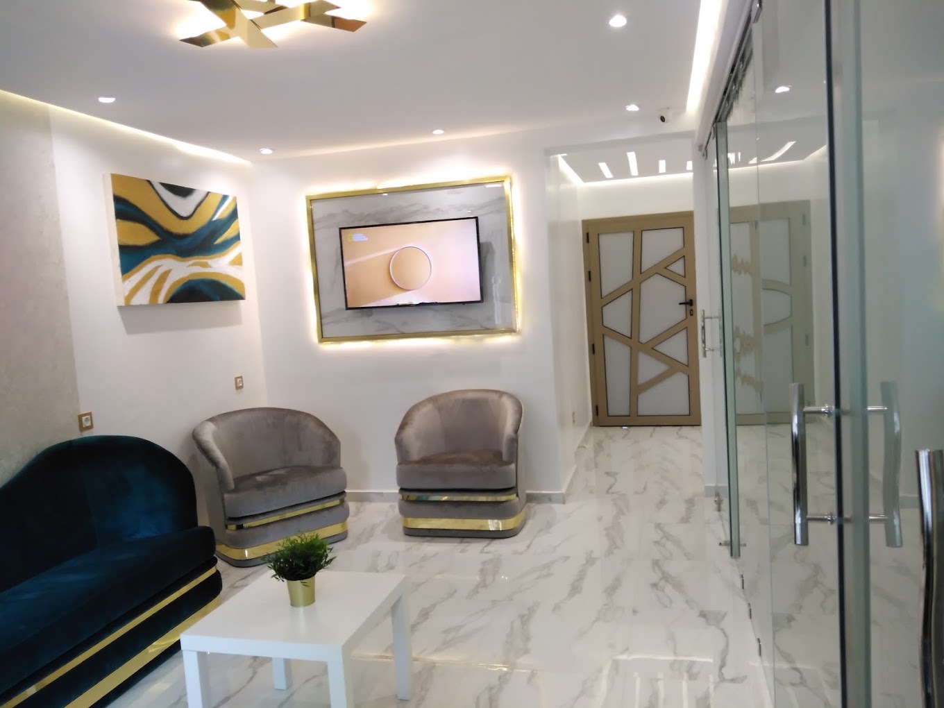 cabinet dentaire, implant dentaire, centre dentaire tetouan, faculté de médecine dentaire de casablanca, orthodontiste, dentiste tetouan, Dr. Douiri Khaoula, choisir un dentiste, soins dentaires, santé bucco-dentaire, clinique dentaire maroc.